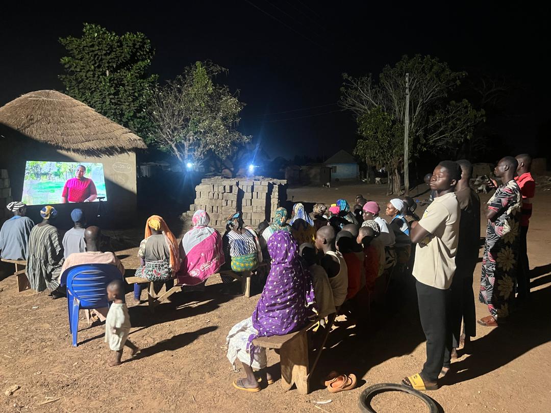 A community group taking part in an Access Agriculture village learning session
