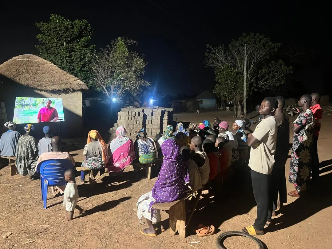Access Agriculture Smart Projector